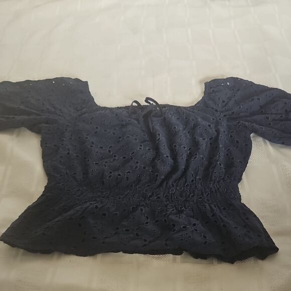 Abercrombie & Fitch Navy Blue Eyelet Puff Sleeve Blouse with Tie Front - Picture 11 of 16